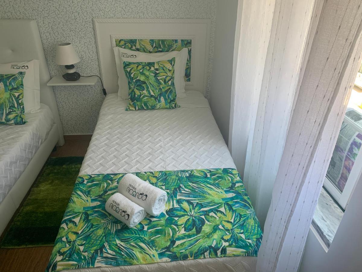 Quarto em Acomodações Particulares Moradia Ricardo - *